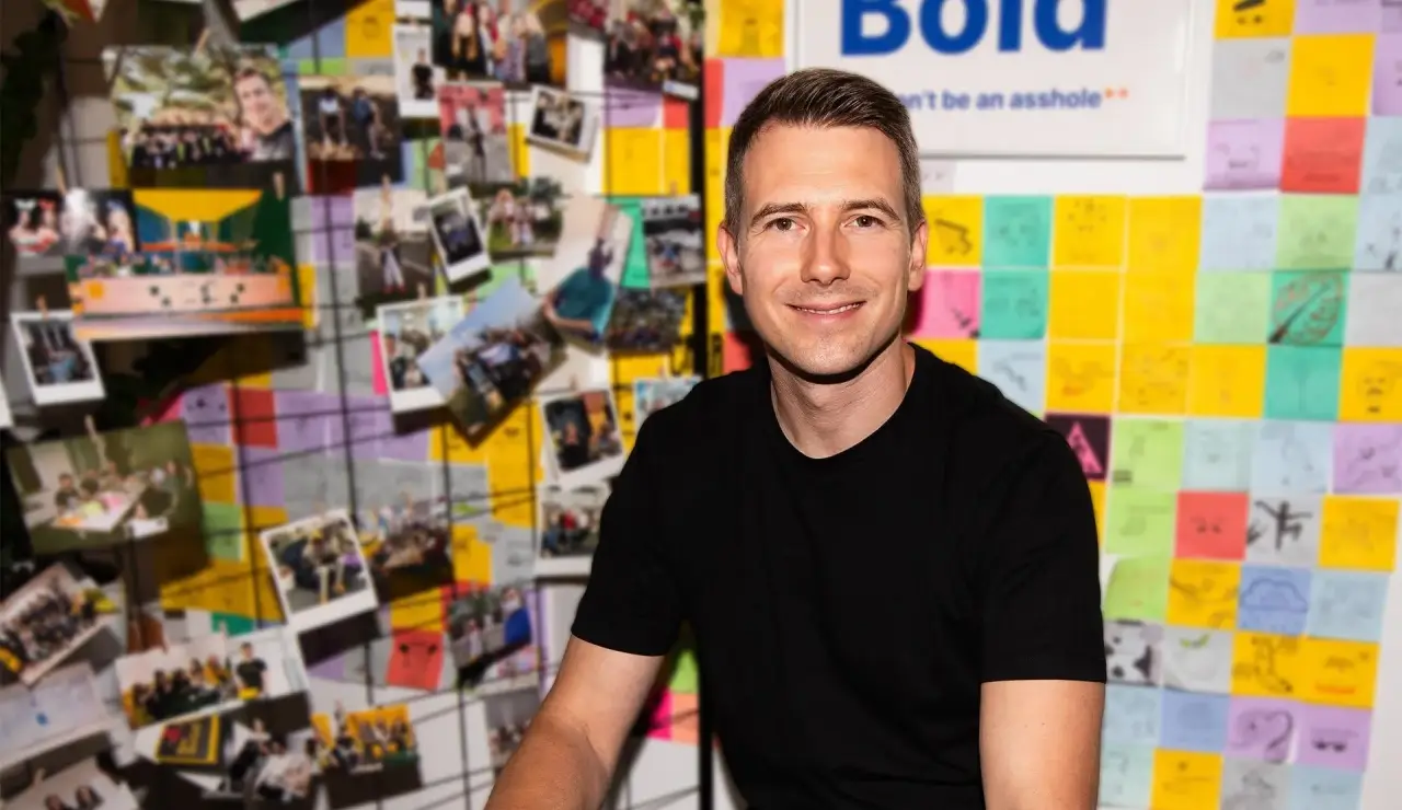 El poder del aprendizaje en tiempos de conflicto: la historia del emprendedor ucraniano que transforma la educación digital en todo el mundo.