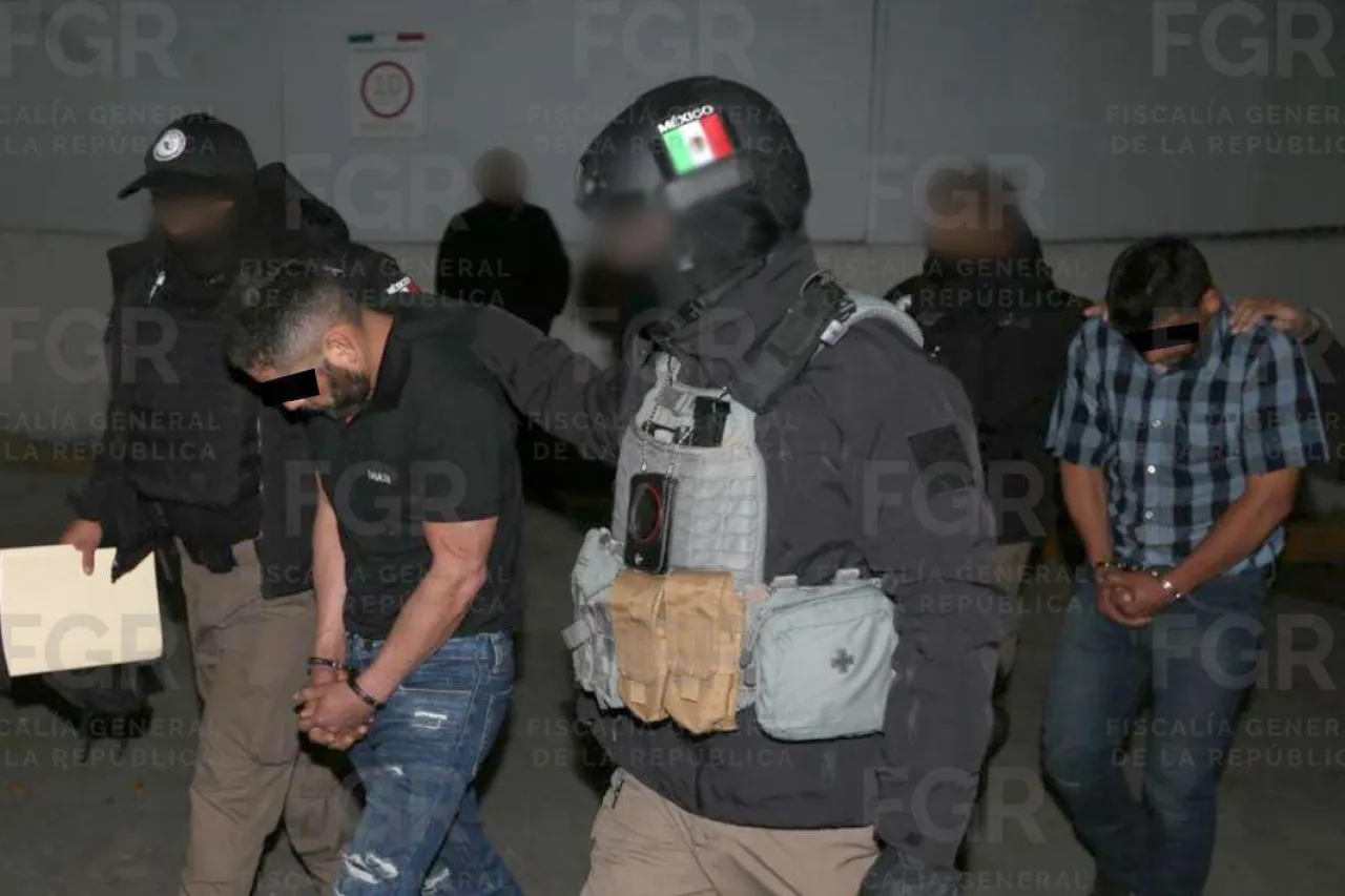 Detienen a dos hombres por posesión ilegal de armas en Tapalpa